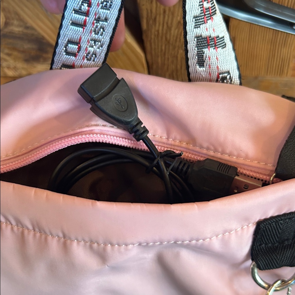 Fendong Girls Korean style pink and black backpack bow knot fur ball, charger - Picture 12 of 14
